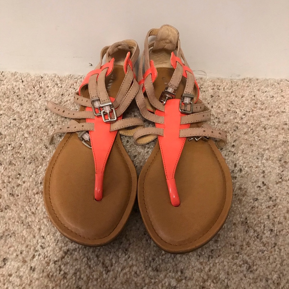 Gianni Bini tan and pink gladiator style sandals